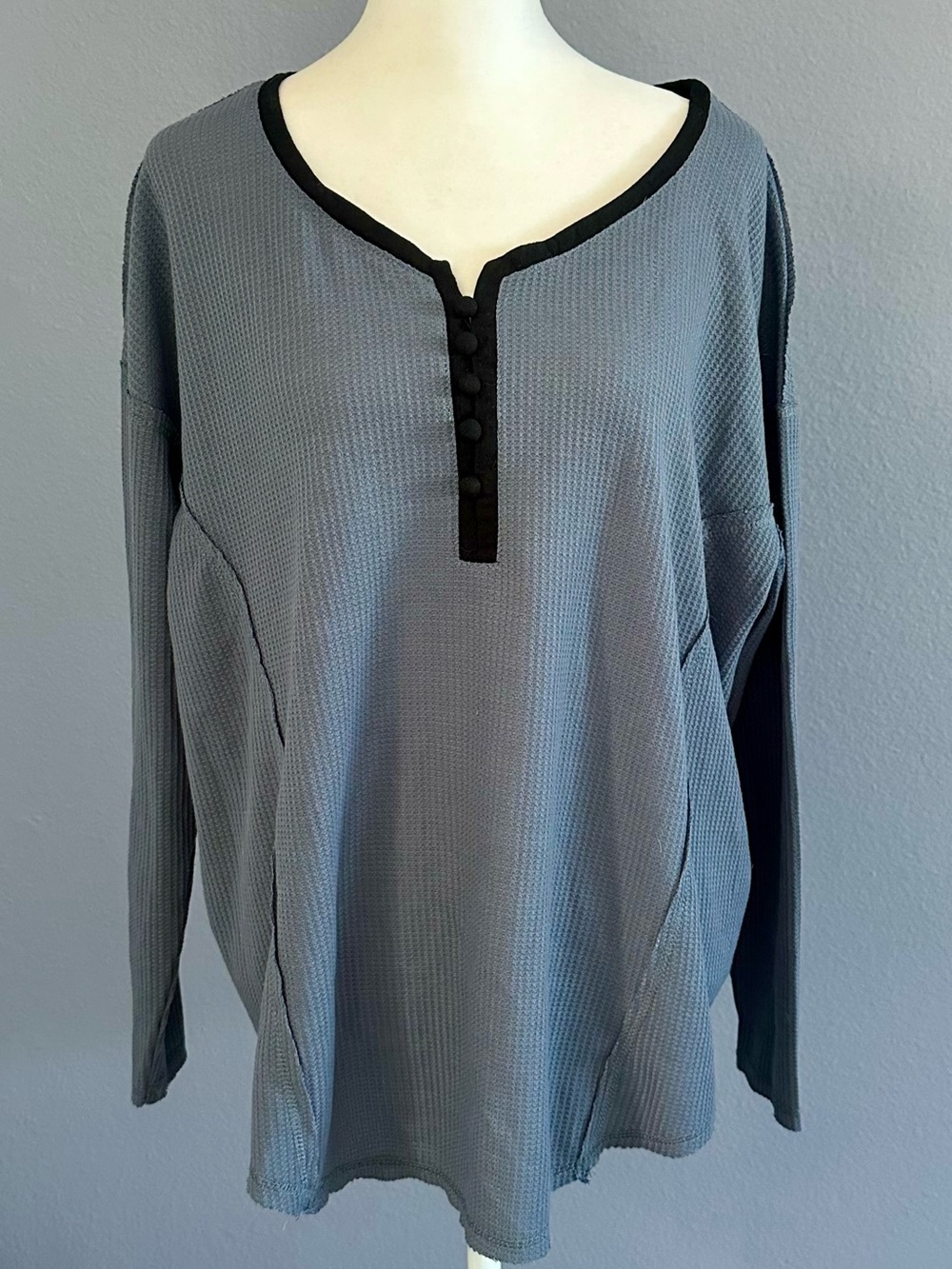 Ninexis S NWOT Long-sleeve Top